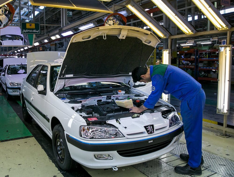 Азиатский автопроизводитель выпускает автомобили под 23. Иранский автопром. Автомобильная промышленность Ирана. Почему автопроизводители не выпускают старые автомобили. Что еще могут производить автомобильные компании.